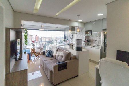 Sala e cozinha de apartamento para alugar com 1 quarto, 38m² em Liberdade, São Paulo