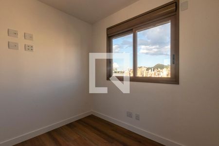 Apartamento à venda com 173m², 3 quartos e 4 vagasQuarto 2