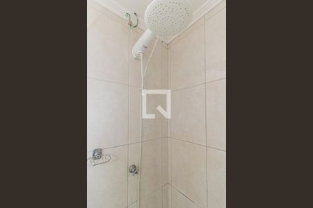 Banheiro de apartamento à venda com 1 quarto, 33m² em Jardim Botânico, Porto Alegre
