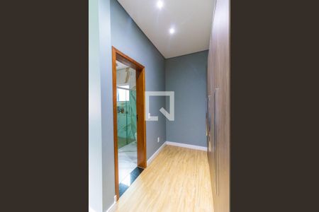 Casa à venda com 160m², 3 quartos e 2 vagasCloset da suíte