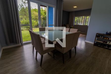 Casa à venda com 160m², 3 quartos e 2 vagasSala