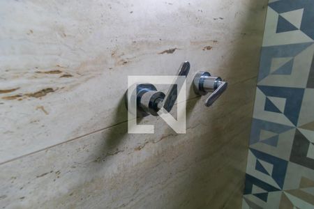 Casa à venda com 160m², 3 quartos e 2 vagasBanheiro