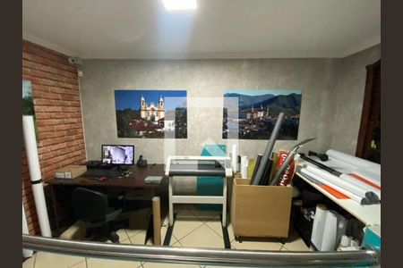 Casa à venda com 3 quartos, 232m² em Alípio de Melo, Belo Horizonte