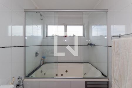 Casa à venda com 265m², 4 quartos e 3 vagasBanheiro da Suíte 1