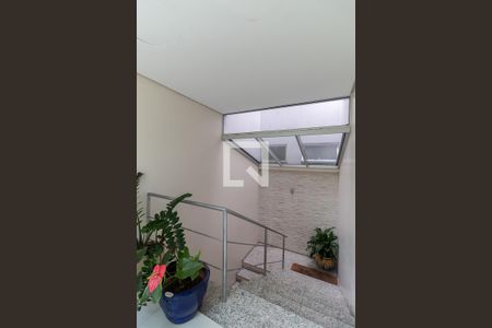 Casa à venda com 265m², 4 quartos e 3 vagasEscada