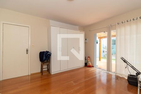 Casa à venda com 265m², 4 quartos e 3 vagasCasa 2 Quarto Suíte 2