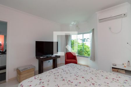 Quarto Suíte 1 de casa à venda com 4 quartos, 265m² em Jardim Itu, Porto Alegre