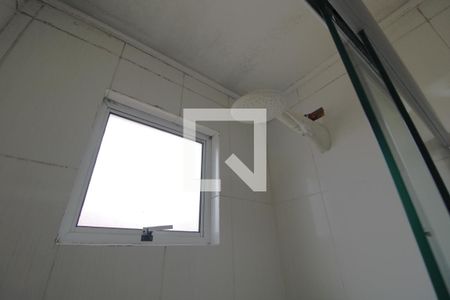 Chuveiro banheiro da suíte 1 de casa para alugar com 4 quartos, 200m² em Jardim Regis, São Paulo