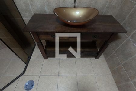 Banheiro Suíte 1 de apartamento para alugar com 3 quartos, 158m² em Pompéia, Santos