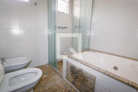 Banheiro da Suíte 1 de casa de condomínio à venda com 4 quartos, 180m² em Parque dos Principes, São Paulo