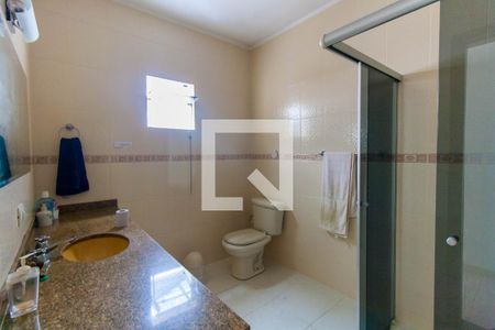 Casa à venda com 420m², 4 quartos e 2 vagas Casa à venda com 420m², 4 quartos e 2 vagasBanheiro 3