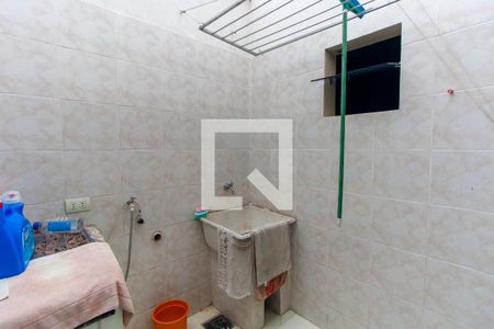 Casa à venda com 420m², 4 quartos e 2 vagas Casa à venda com 420m², 4 quartos e 2 vagasLavanderia