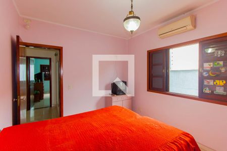 Casa à venda com 420m², 4 quartos e 2 vagas Casa à venda com 420m², 4 quartos e 2 vagasQuarto 3