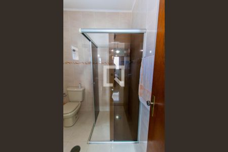 Casa à venda com 420m², 4 quartos e 2 vagas Casa à venda com 420m², 4 quartos e 2 vagasBanheiro da Suíte 2