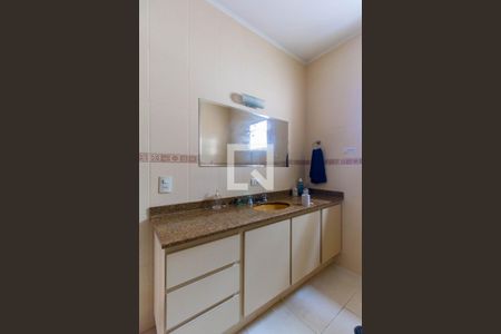 Casa à venda com 420m², 4 quartos e 2 vagas Casa à venda com 420m², 4 quartos e 2 vagasBanheiro 3