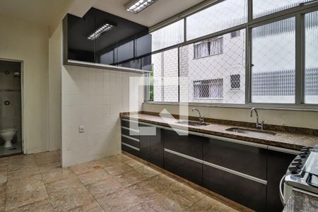 Apartamento à venda com 185m², 4 quartos e 2 vagasCozinha