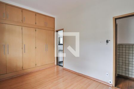 Apartamento à venda com 185m², 4 quartos e 2 vagasQuarto 4 Suíte