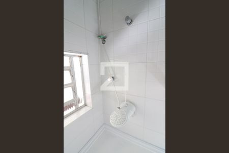 Casa para alugar com 70m², 2 quartos e 2 vagasBanheiro 