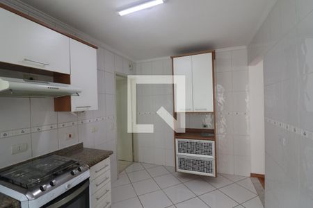 Casa para alugar com 70m², 2 quartos e 2 vagasCozinha 