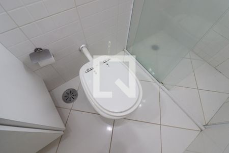 Casa para alugar com 70m², 2 quartos e 2 vagasBanheiro 