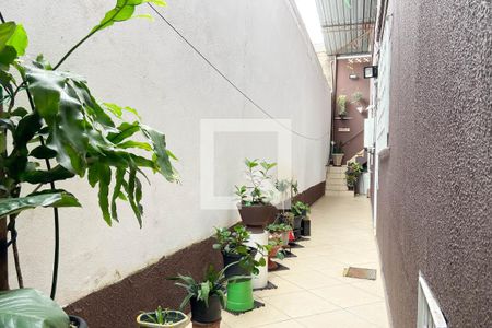 Casa à venda com 183m², 3 quartos e 3 vagas Casa à venda com 183m², 3 quartos e 3 vagasCorredor