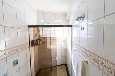 Casa à venda com 227m², 3 quartos e 2 vagasBanheiro 