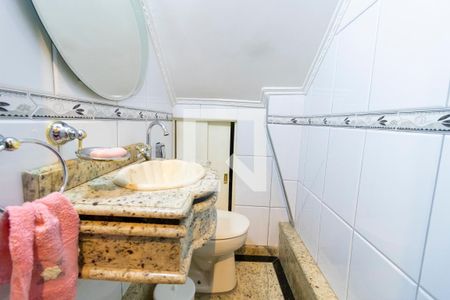 Casa à venda com 227m², 3 quartos e 2 vagasLavabo