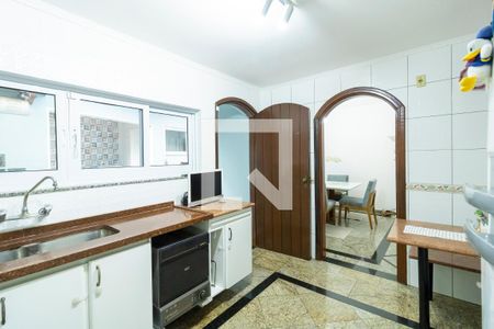 Casa à venda com 227m², 3 quartos e 2 vagasCozinha 