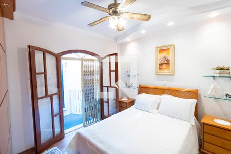 Casa à venda com 227m², 3 quartos e 2 vagasSuíte