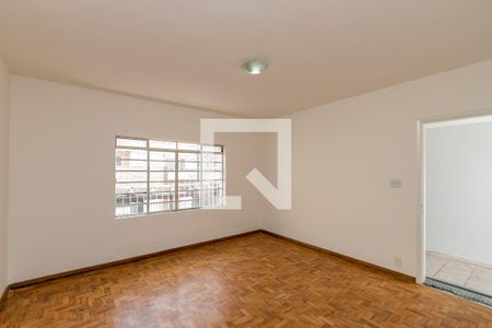 Sala de casa para alugar com 2 quartos, 80m² em Jardim Aeroporto, São Paulo