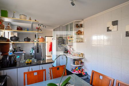 Casa para alugar com 263m², 3 quartos e 6 vagasCozinha