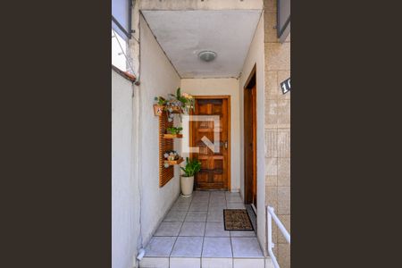 Casa para alugar com 263m², 3 quartos e 6 vagasEntrada