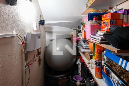 Despensa de casa para alugar com 3 quartos, 263m² em  Cursino, São Paulo