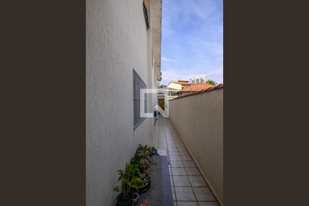 Casa para alugar com 263m², 3 quartos e 6 vagasCorredor Externo