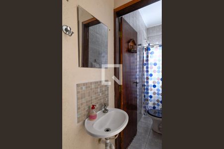 Casa para alugar com 263m², 3 quartos e 6 vagasBanheiro de Serviço