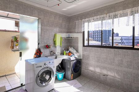 Casa para alugar com 263m², 3 quartos e 6 vagasArea de Serviço