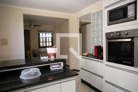 Casa à venda com 256m², 4 quartos e 2 vagasCozinha