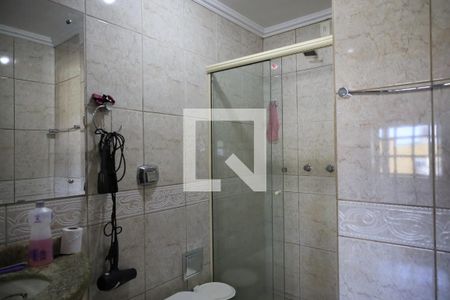 Casa à venda com 256m², 4 quartos e 2 vagasBanheiro