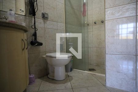 Casa à venda com 256m², 4 quartos e 2 vagasBanheiro
