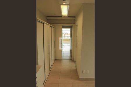 Apartamento para alugar com 165m², 3 quartos e 3 vagasSuíte Master - Corredor