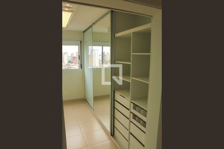 Apartamento para alugar com 165m², 3 quartos e 3 vagasCloset
