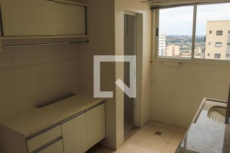Apartamento para alugar com 165m², 3 quartos e 3 vagasÁrea de Serviço