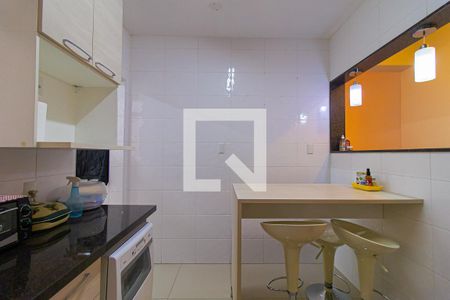 Apartamento para alugar com 86m², 2 quartos e sem vagaCozinha