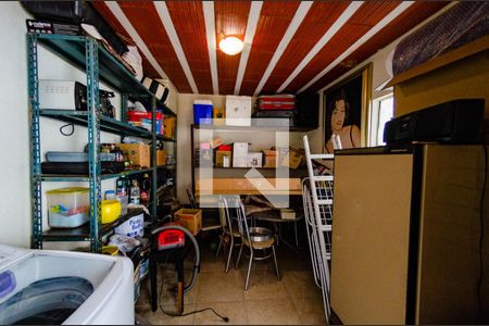 Casa à venda com 300m², 5 quartos e 2 vagasÁrea de serviço