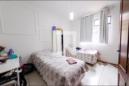 Casa à venda com 300m², 5 quartos e 2 vagasCasa 2 - Quarto 2