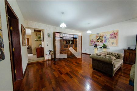 Sala de casa à venda com 5 quartos, 300m² em Caiçara-adelaide, Belo Horizonte