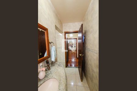 Casa à venda com 300m², 5 quartos e 2 vagasBanheiro suíte 1