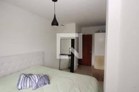 Casa de condomínio à venda com 263m², 3 quartos e 2 vagas Casa de condomínio à venda com 263m², 3 quartos e 2 vagasQuarto 2