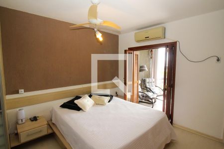 Casa de condomínio à venda com 263m², 3 quartos e 2 vagas Casa de condomínio à venda com 263m², 3 quartos e 2 vagasQuarto Suíte