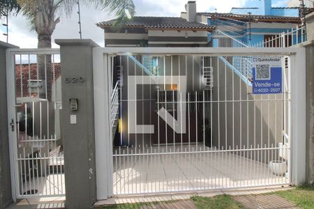 Casa de condomínio à venda com 263m², 3 quartos e 2 vagas Casa de condomínio à venda com 263m², 3 quartos e 2 vagasFachada